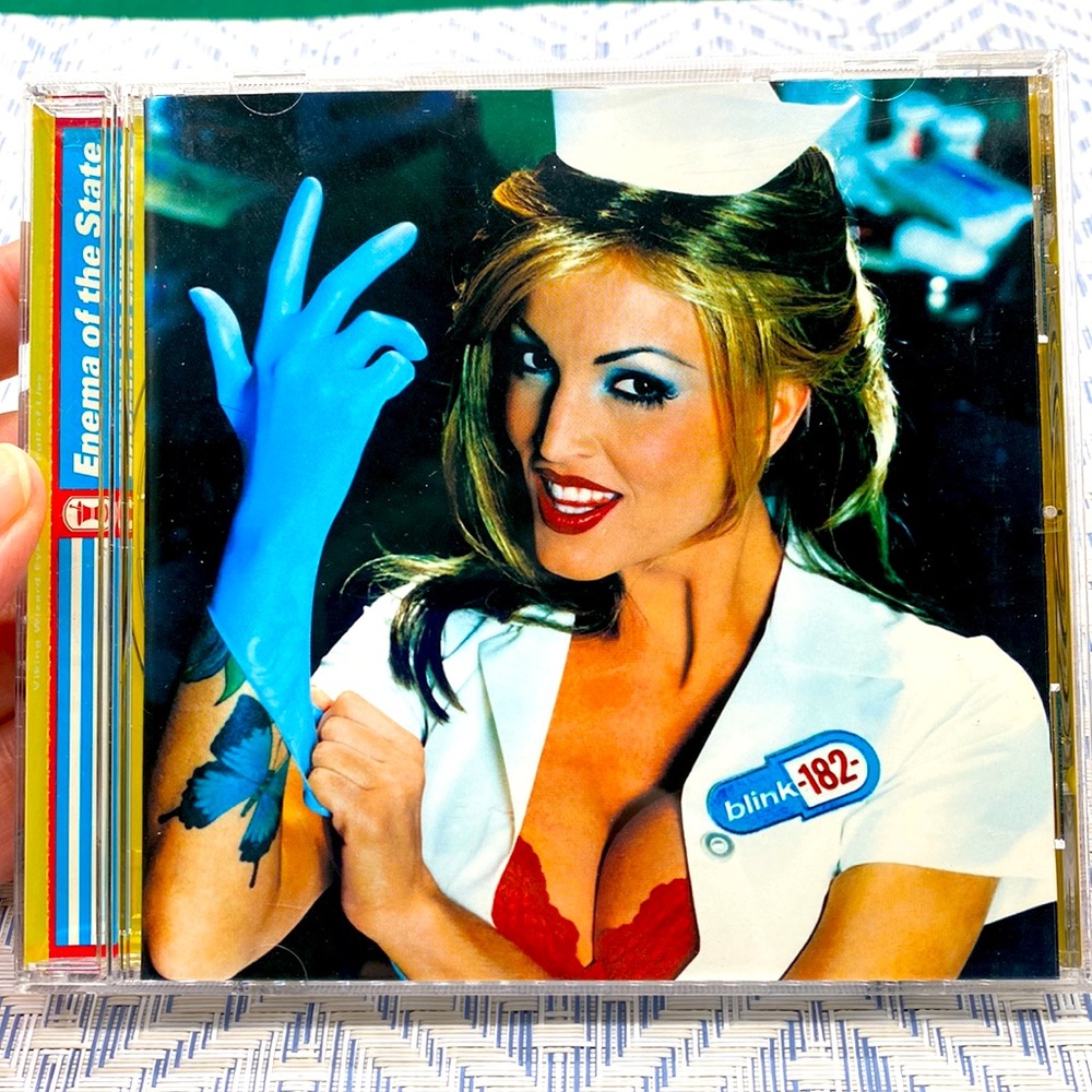 Musical CD, Britney Spears, Enema of the State, preowned in good condition 😀